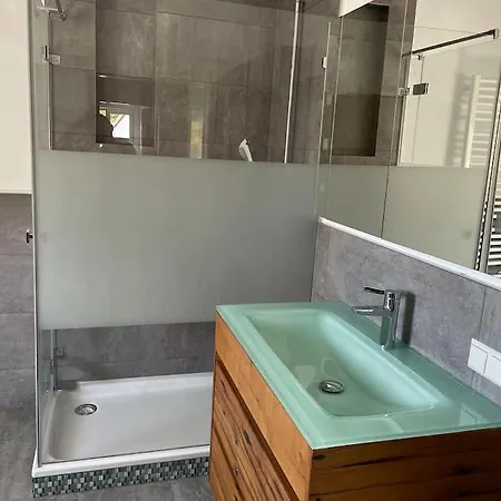 Апартаменты 150qm Lofthaus In Bei Heidelberg Шрисхайм